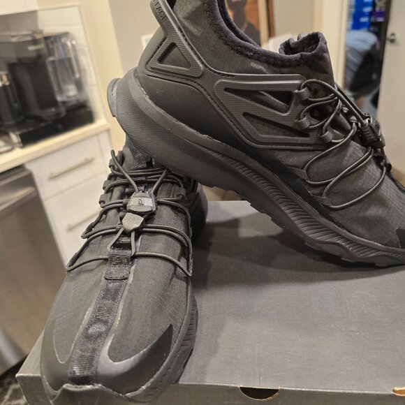 The North Face Women's Oxeye Tech Shoes Sneakers TNF Black NF0A7W4UKX7 Sz 8 NEW - Picture 3 of 13